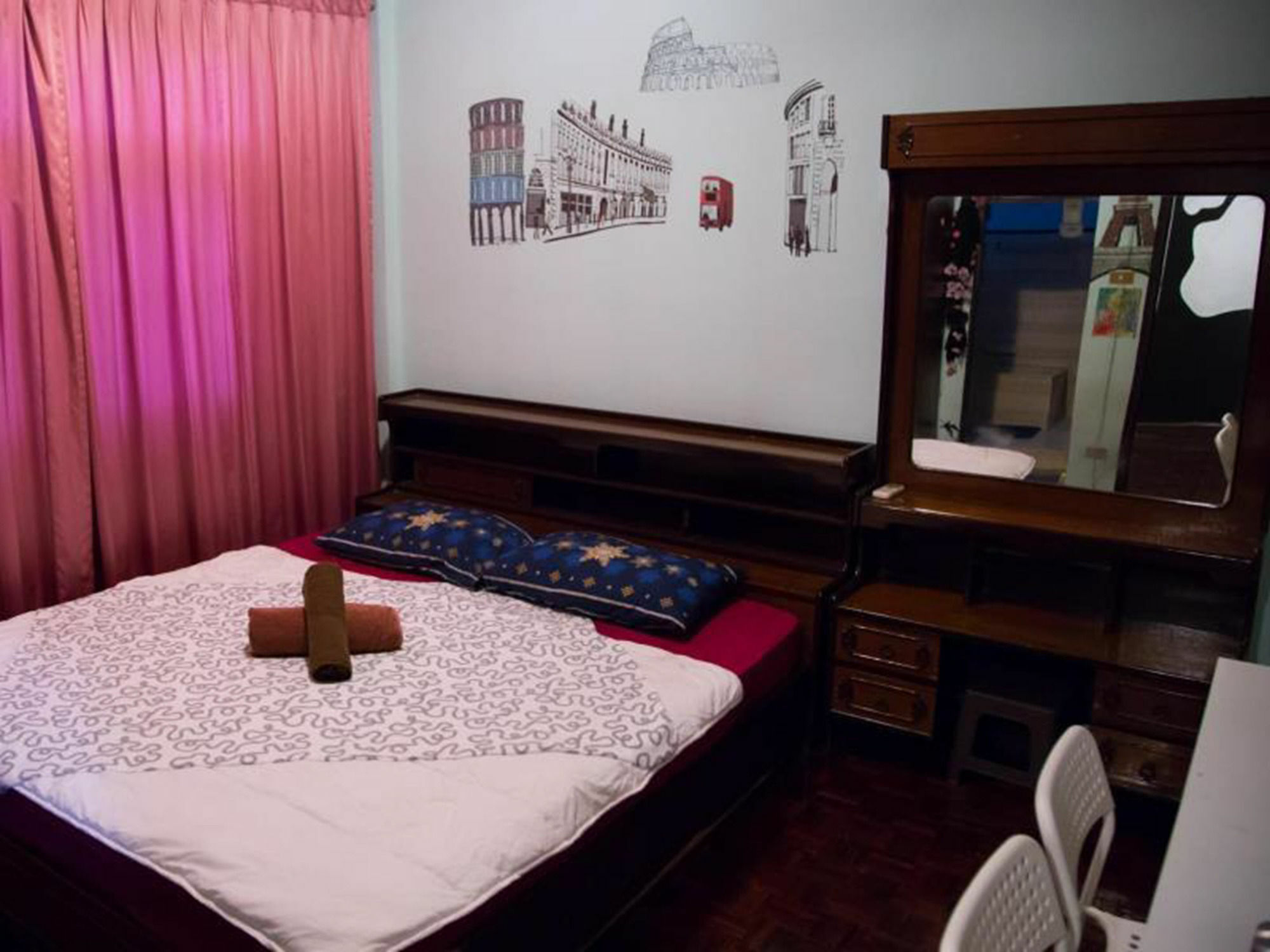 Mad Cow Hostel Bangkok Dış mekan fotoğraf